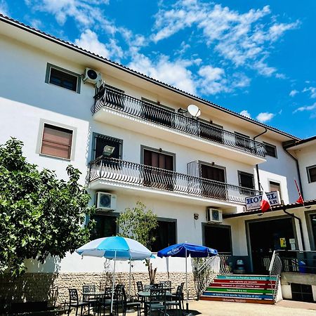 Hotel Paradiso Celano Bagian luar foto
