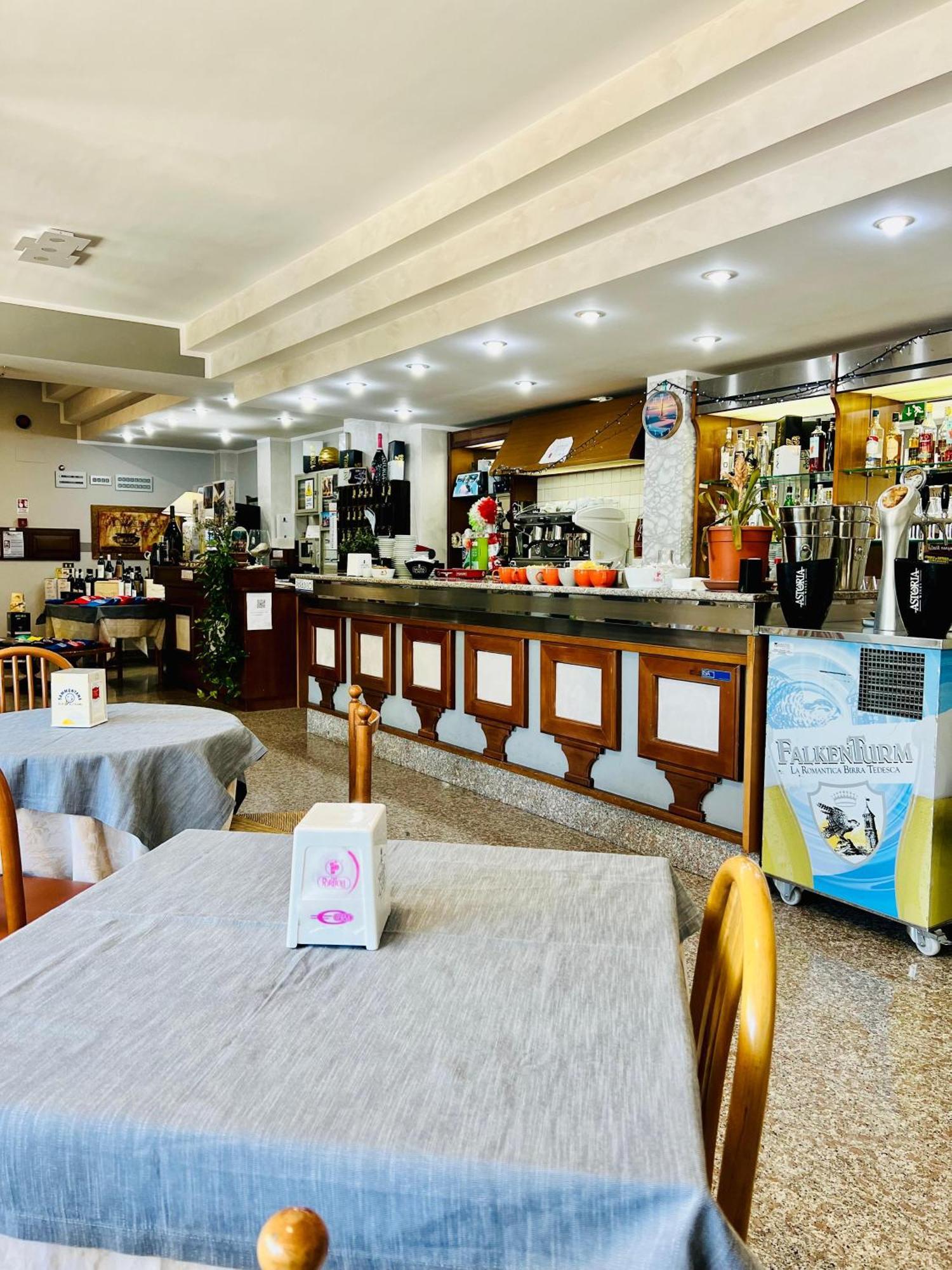 Hotel Paradiso Celano Bagian luar foto